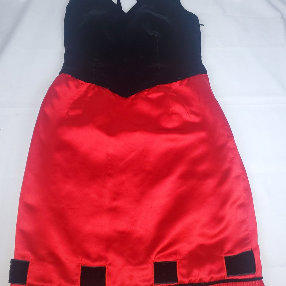 VALENTINO BOUTIQUE ITALY BLACK VELVET RED SATIN COCKTAIL DRESS STRAPS RUFFLE HEM